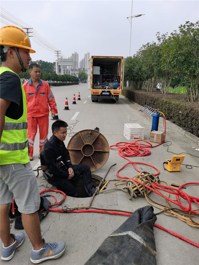泰兴翻衬法管道修复技术主要工序